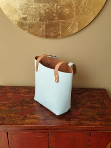 galerie/001 Taschen/001 Alia/resized/T0179 (2022-07-12) 2_small.jpg